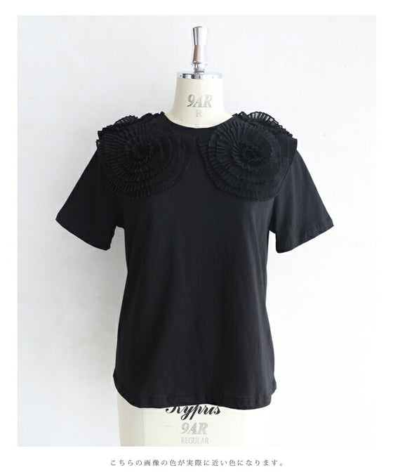 Pleated flowered T-shirt top