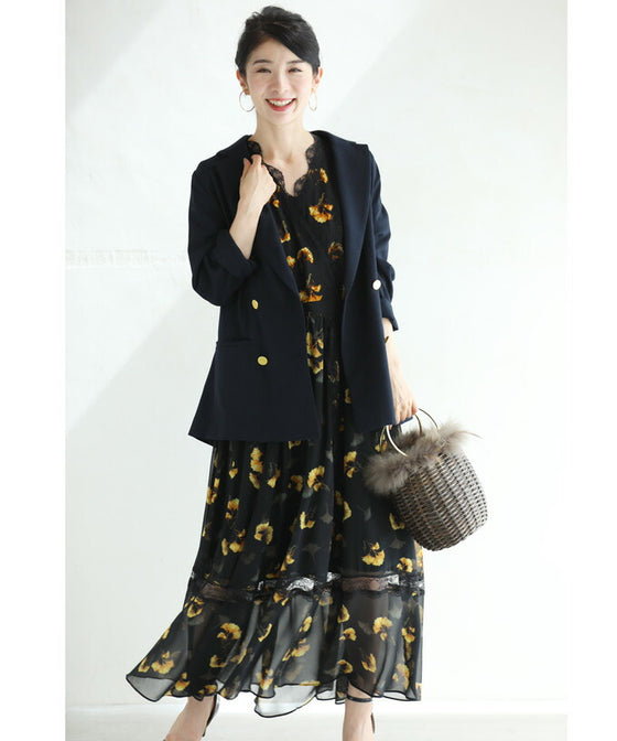 花舞うレースデコレーションのベールミディアムワンピース