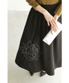 Midi skirt with embroidered roses