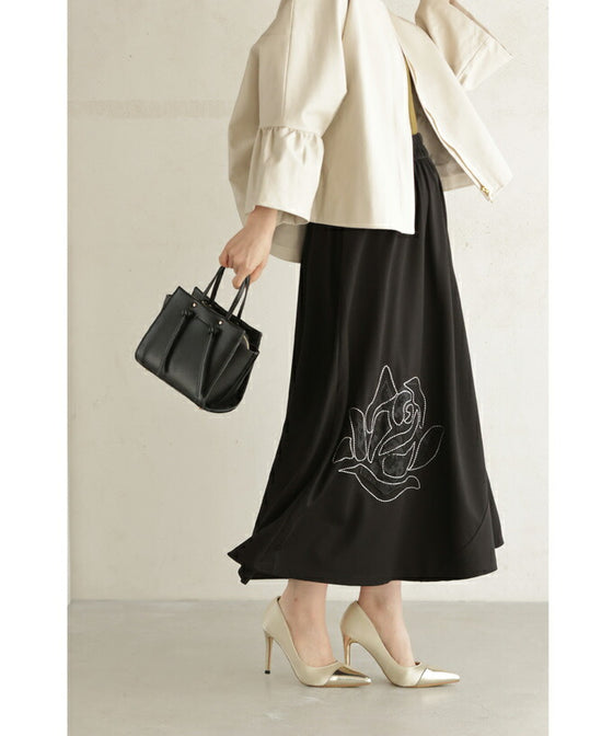 Midi skirt with embroidered roses