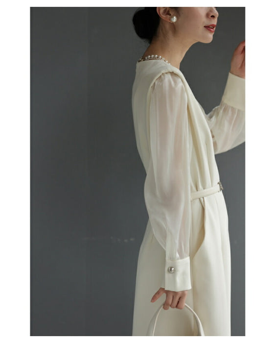 (ベルト付き)グロッシーベール袖のストレートミディアムワンピース