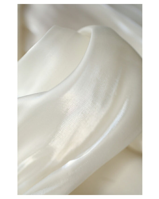 (ベルト付き)グロッシーベール袖のストレートミディアムワンピース