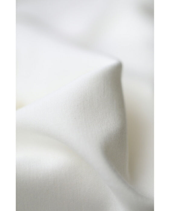 アシンメトリーなカーブタックのカットソートップス