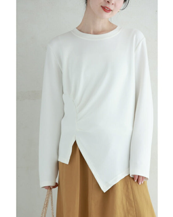 アシンメトリーなカーブタックのカットソートップス