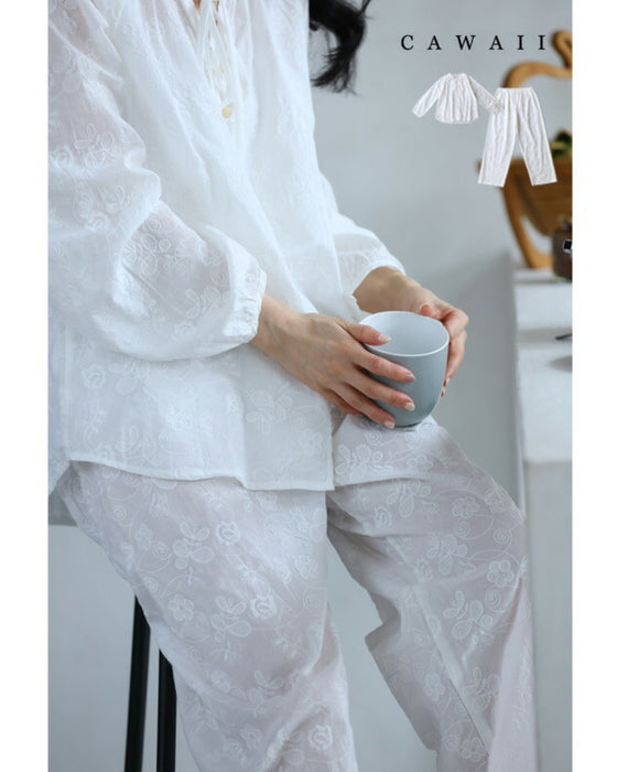 花刺繍が浮かぶコットンパジャマセット