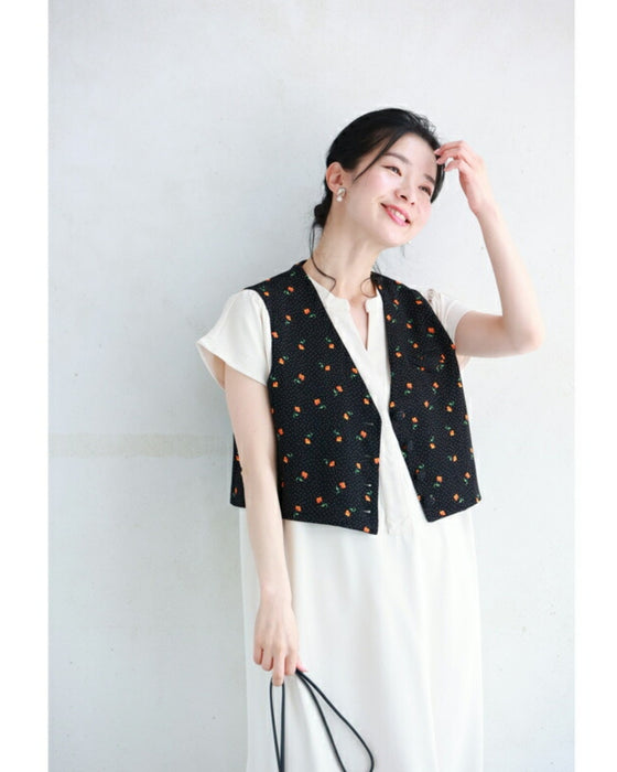 さくらんぼ実る短丈ジレベスト