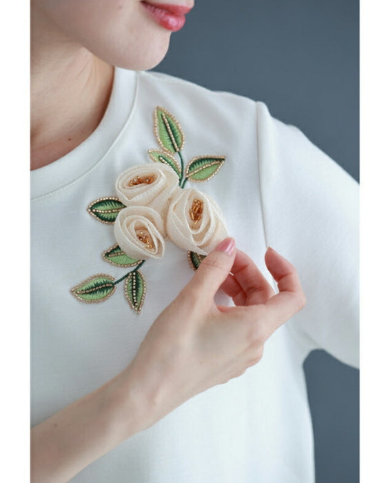Beaded glittering 3D flower corsage T-shirt top