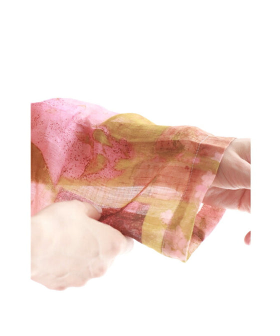 ふんわり柔らかなサクラニュアンスプルオーバートップス