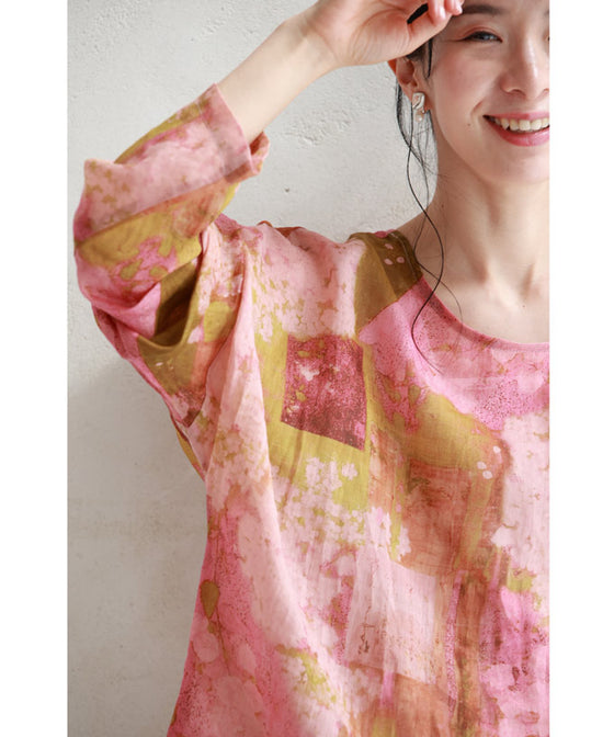 ふんわり柔らかなサクラニュアンスプルオーバートップス