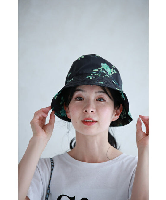 日差しに負けないUVカット素材のミントカラーフラワーハット
