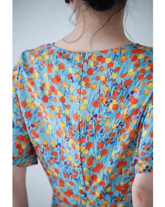 まあるいお花が咲くラップデザインミニワンピース