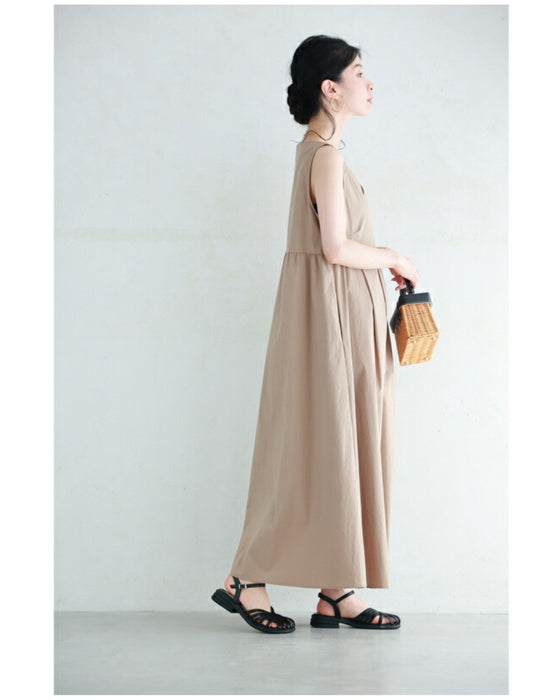 つま先シェルデザインのストラップサンダル