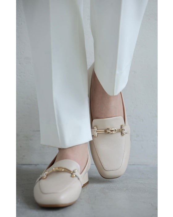 足取り軽い柔らかビットローファー