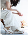 No need to worry about the entrance! Versatile and elegant sneakers