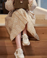 No need to worry about the entrance! Versatile and elegant sneakers