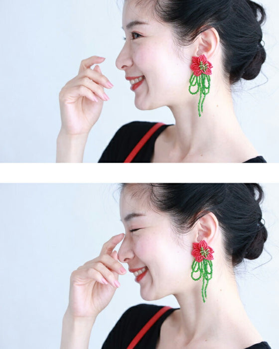 【返品・交換不可】揺れるビーズリボンの一輪花ピアス