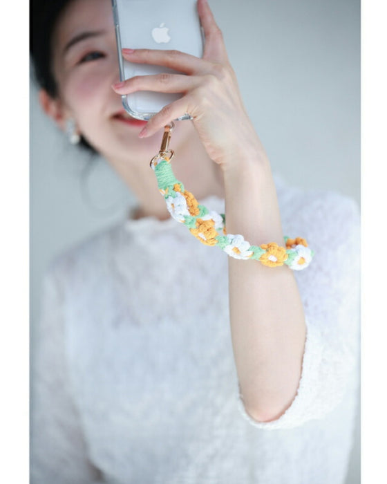 Braided flower short strap (with clear holder)