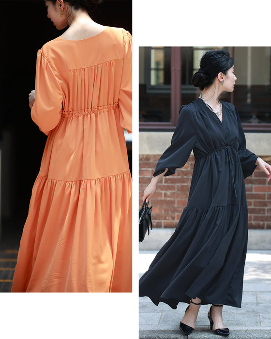 無地でも華やかな ティアードロングワンピース