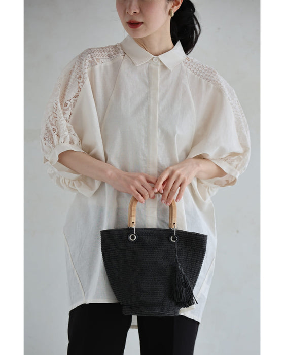 肩から流れるレースのふんわりポワン袖シャツトップス