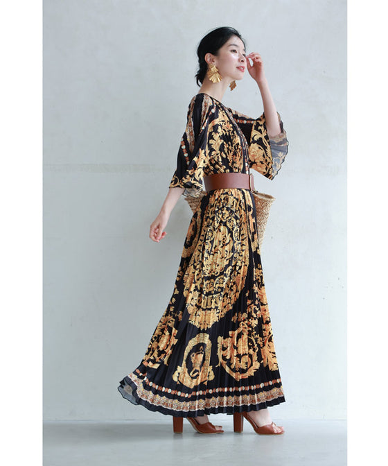 (ベルト付き)リュクスな世界が広がるスカーフ柄プリーツロングワンピース