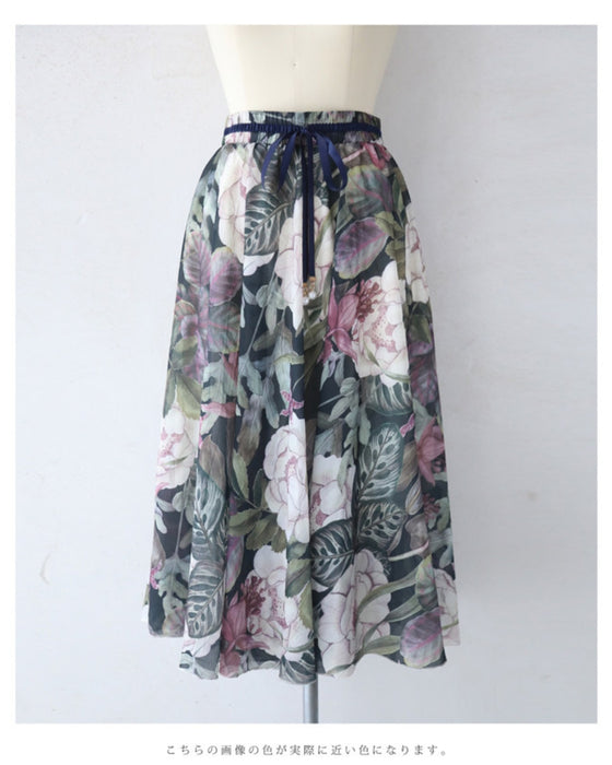 A skirt sketch that captures the graceful world of flowers