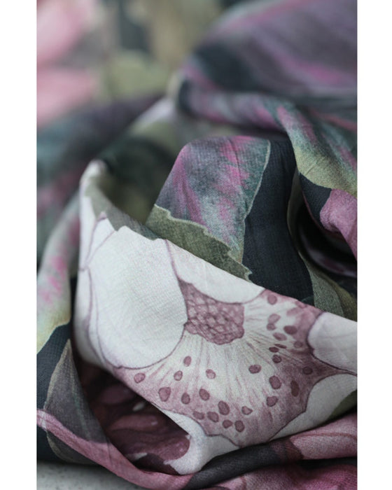 A skirt sketch that captures the graceful world of flowers