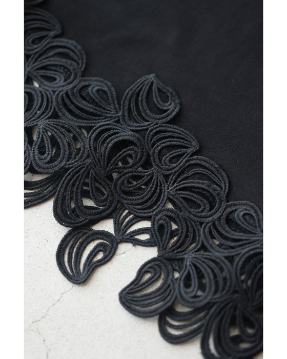 花開くようなシェルレースカットソートップス