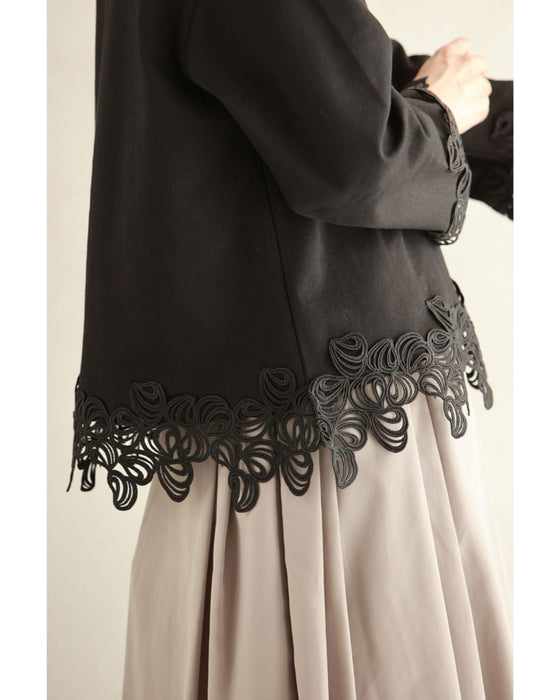 花開くようなシェルレースカットソートップス