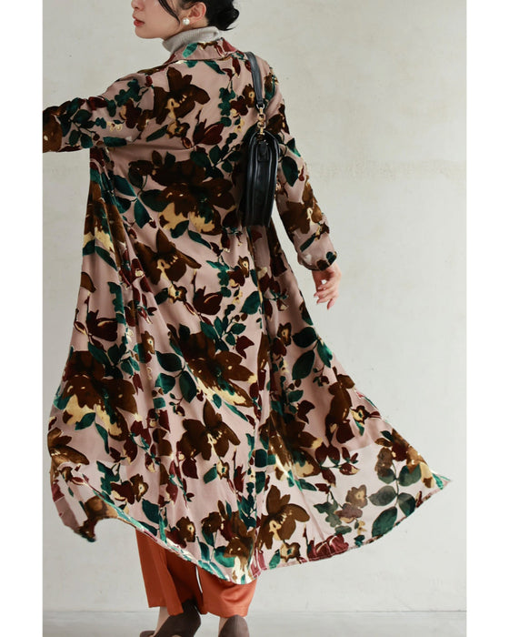 Medium-length shirt dress with velour-like flowers