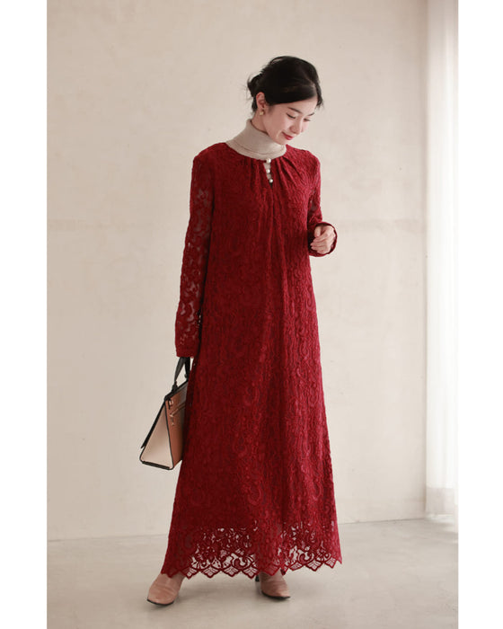 ベロア調の花浮かぶ総レースロングワンピース(ベルト付き)