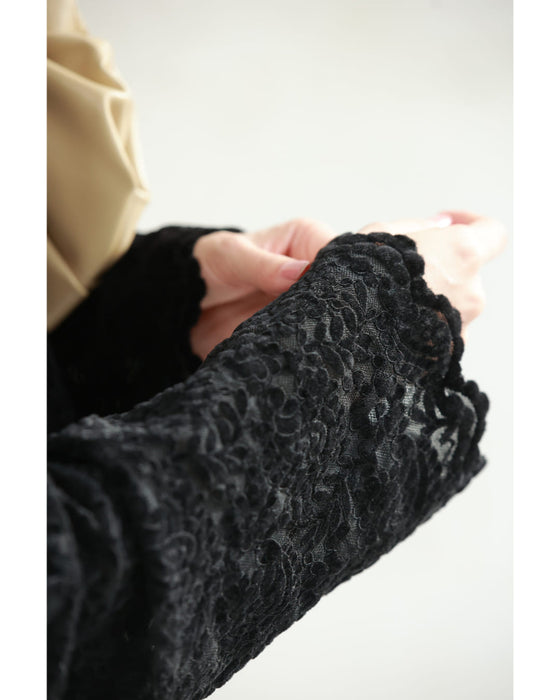 Paisley patterned velour-like cut-and-sew top