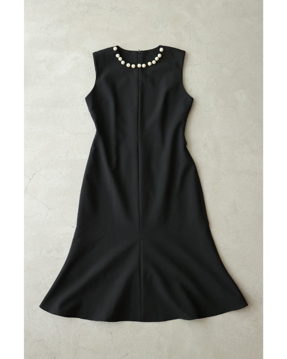 Pearl neck A-line medium dress