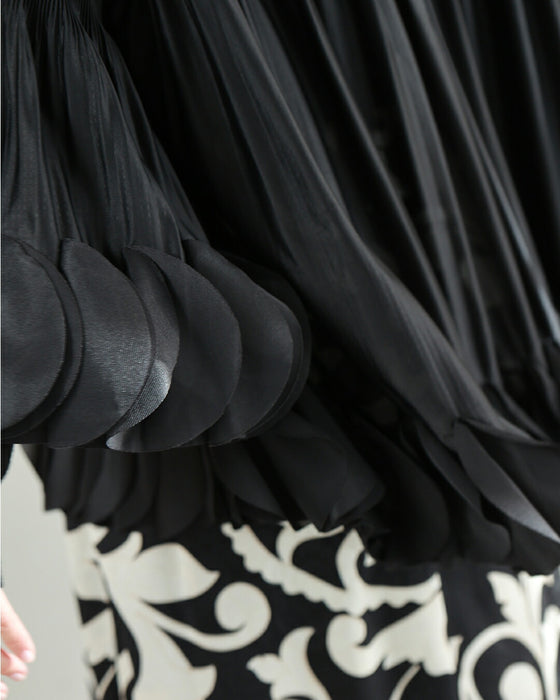 ひらひらサークルフリルのフレアブラウストップス