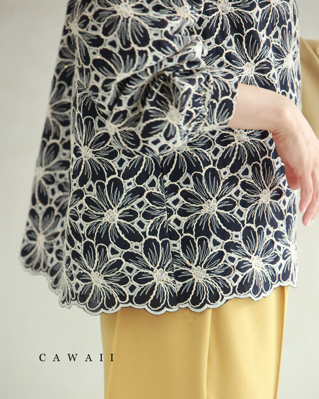 45R 花柄刺繍プルオーバー 45R お花刺繍のプルオーバー 細やかなスパンコールが輝く花刺繍