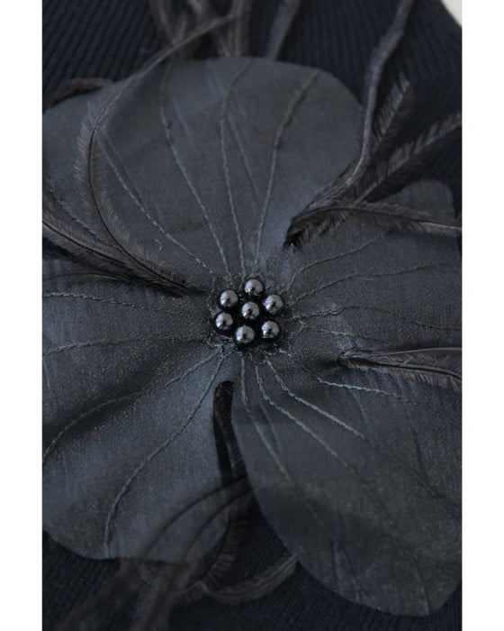 (黒)心に宿る立体花のニットカットソートップス