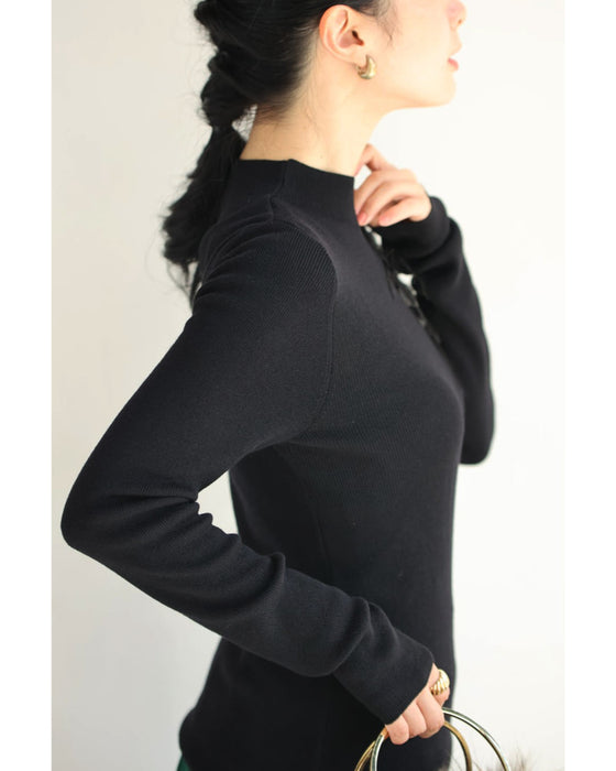 (黒)心に宿る立体花のニットカットソートップス