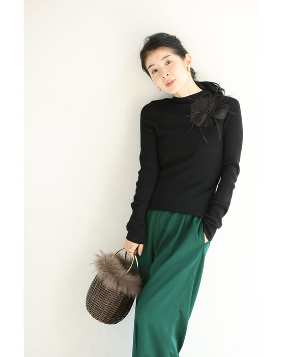 (黒)心に宿る立体花のニットカットソートップス