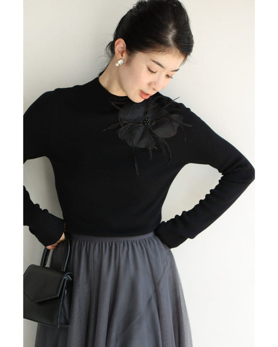 (黒)心に宿る立体花のニットカットソートップス
