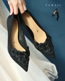  Black flower corsage heel pumps