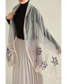ひと針に想いを込めたブーケ刺繍シアーストール