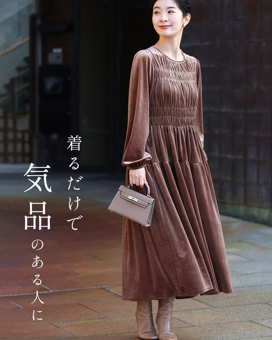 上品な大人の艶ベロア調シャーリングワンピース