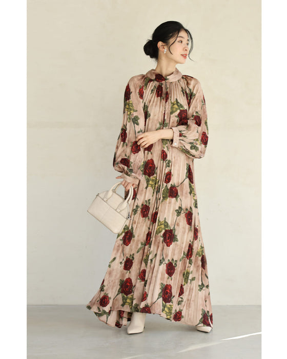気品ある薔薇のプリーツロングワンピース(紐ベルト付き)