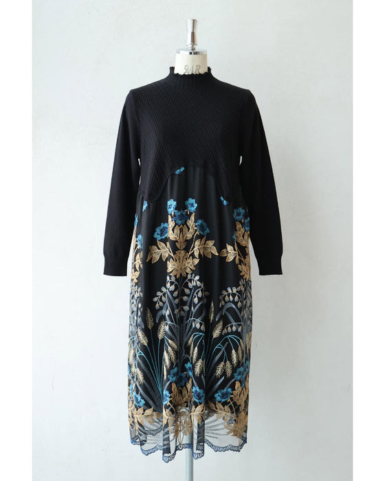 ぐるりと美しさ広がる青花刺繍ベールミディアムワンピース