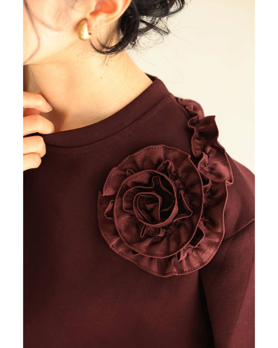 うずまきフリルの花咲くプルオーバートップス