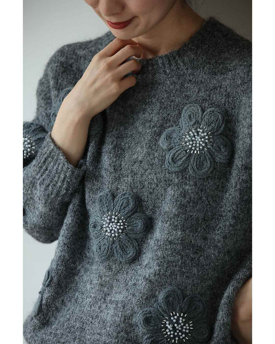 アップリケ風フラワーのニットプルオーバートップス