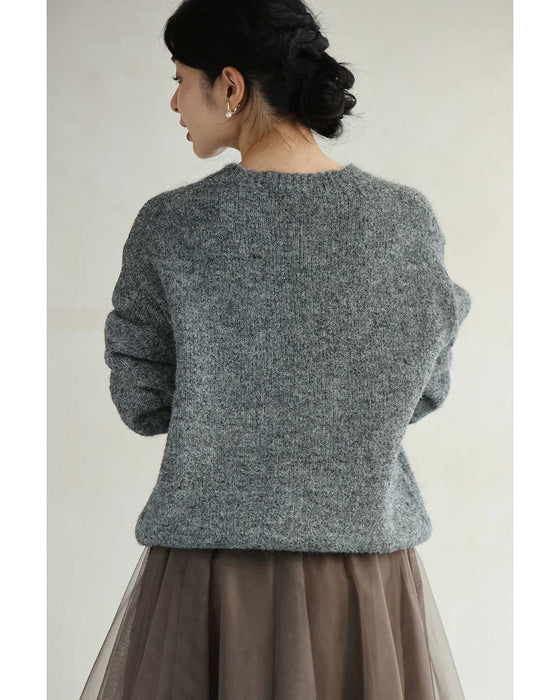 アップリケ風フラワーのニットプルオーバートップス