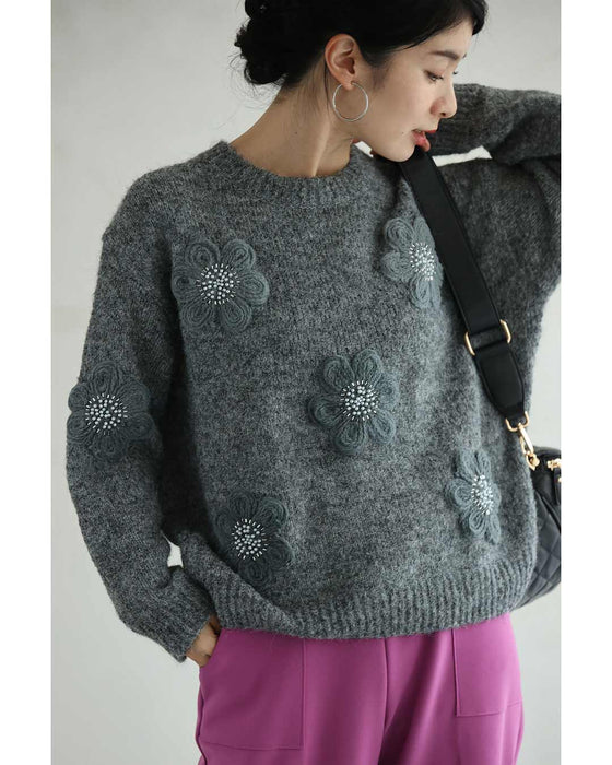 アップリケ風フラワーのニットプルオーバートップス