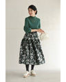 A jacquard midi skirt with a modern floral world
