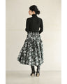 A jacquard midi skirt with a modern floral world