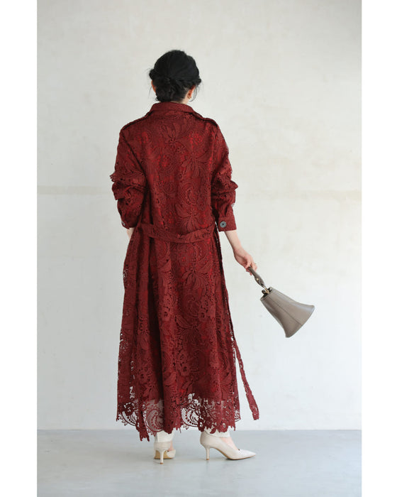 Luxurious all-over lace trench coat (with belt)